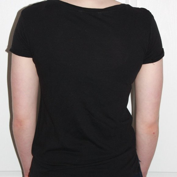 Classic Back V Neck Tee - Picture 2 of 2